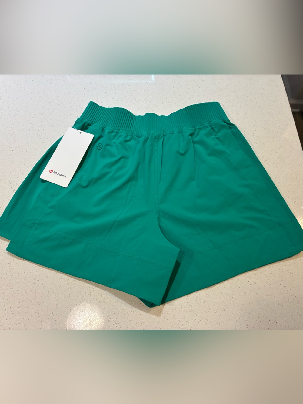 *Final Price*🆕 Lululemon Stretch Woven Relaxed-Fit High-Rise Short 4"Kelly Green - Picture 7 of 8